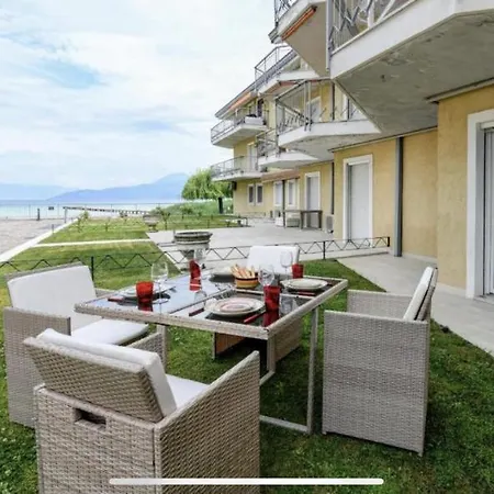 Incantevole Con Vista E Servizi Апартаменты